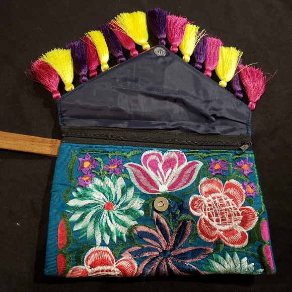 Embroidered artisan clutch with Tassels NEW! - Picture 2 of 3